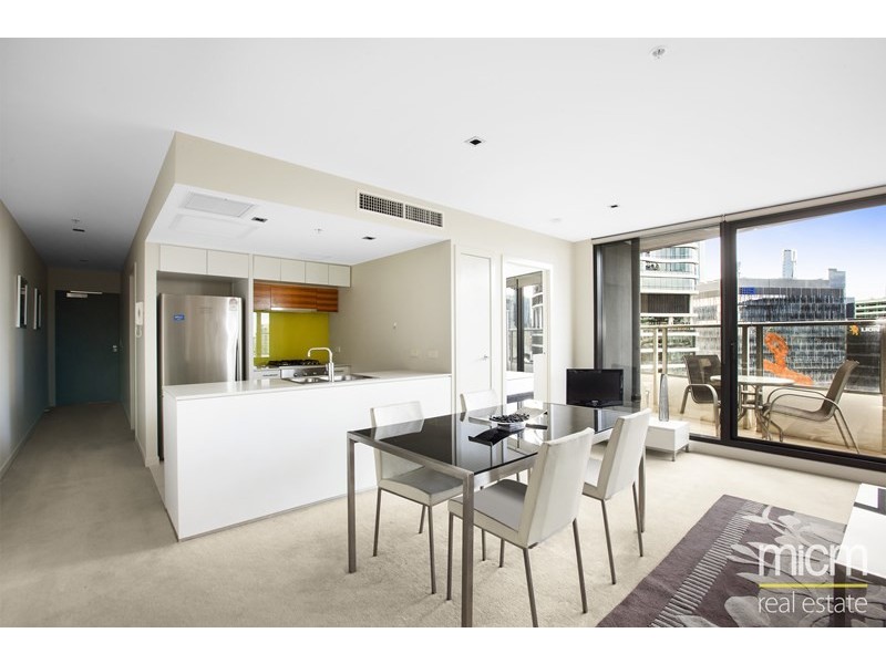 1615/100 Harbour Esplanade, Docklands VIC 3008