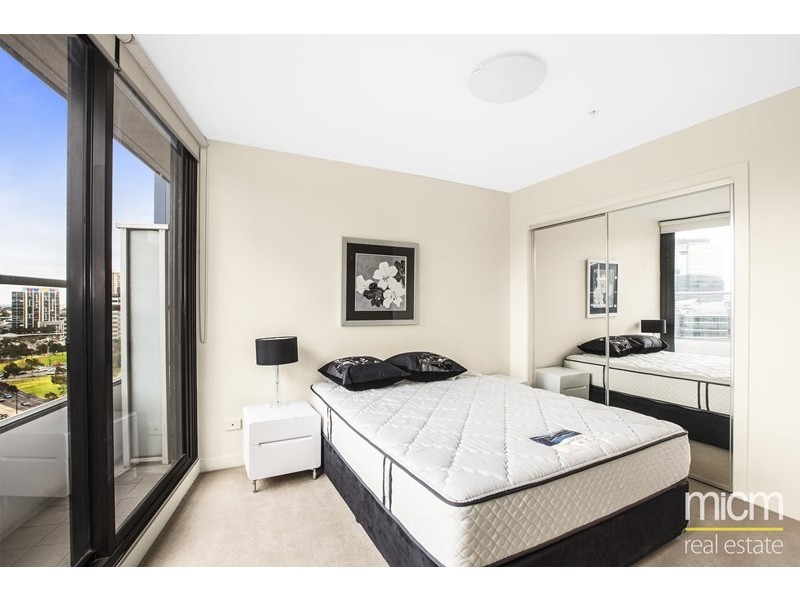 1615/100 Harbour Esplanade, Docklands VIC 3008