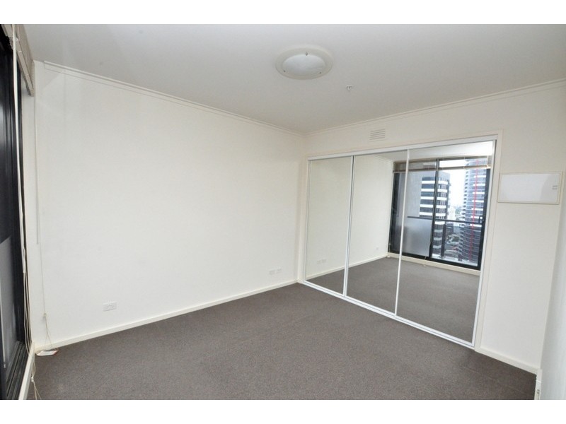 REF 23310/63 Whiteman Street, Southbank VIC 3006