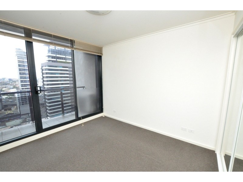 REF 23310/63 Whiteman Street, Southbank VIC 3006
