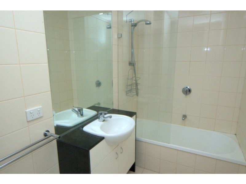 47/83 Whiteman Street, Southbank VIC 3006