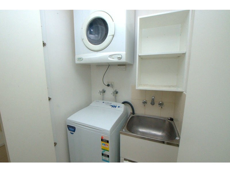 47/83 Whiteman Street, Southbank VIC 3006