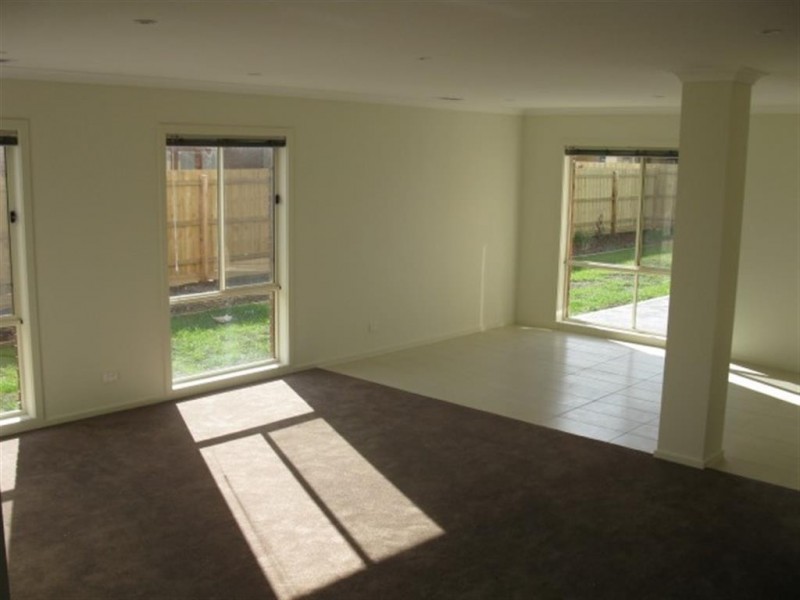 20 Grassland Drive, Point Cook VIC 3030