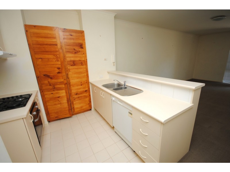 REF 23316/1066 Lygon Street, Carlton VIC 3053