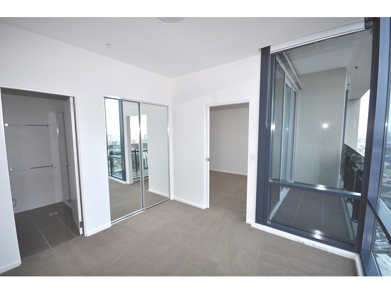 REF 23317/241 City Road, Southbank VIC 3006