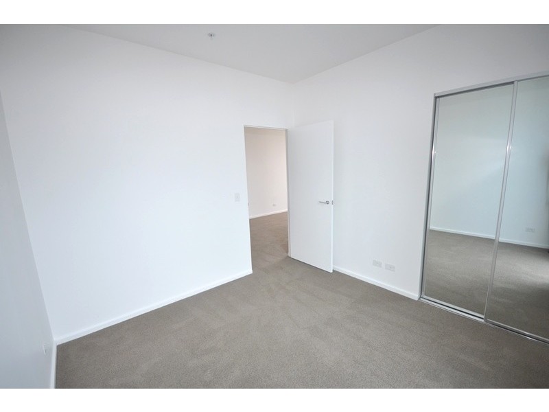 REF 23317/241 City Road, Southbank VIC 3006