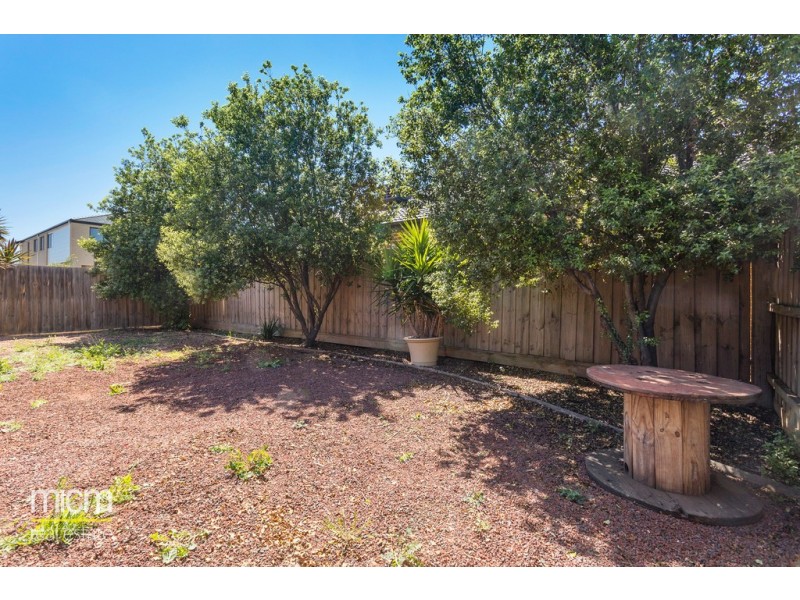 26 Grassbird Drive, Point Cook VIC 3030