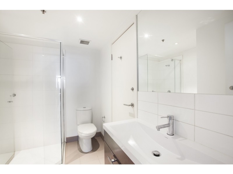 1302/109 Clarendon Street, Southbank VIC 3006