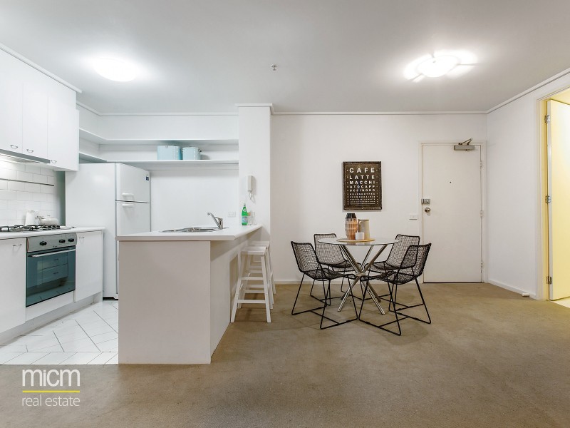 613/28 Bank Street, South Melbourne VIC 3205