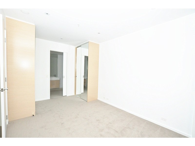 2704/9 Power Street, Southbank VIC 3006