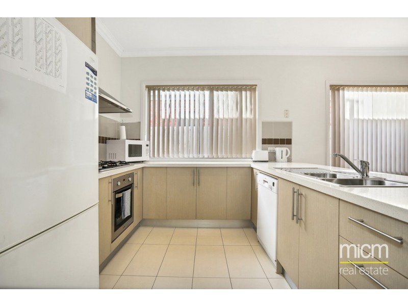 15 Float Place, Point Cook VIC 3030