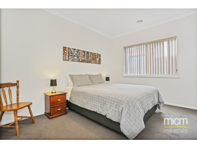 15 Float Place, Point Cook VIC 3030