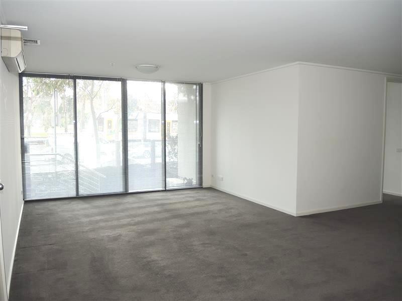 REF 23334/99 Whiteman Street, Southbank VIC 3006