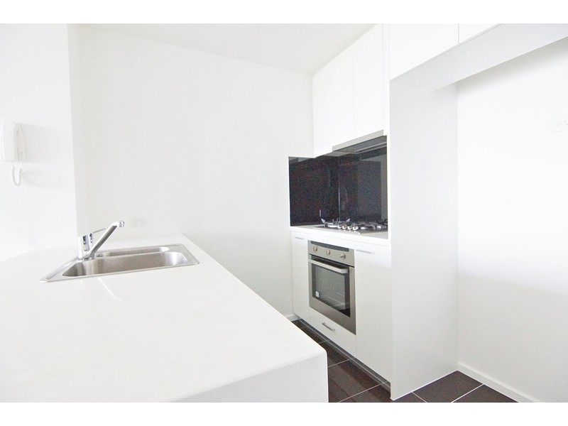 REF 23336/241 City Road, Southbank VIC 3006