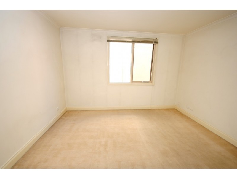 REF 23338/78 Wells Street, Southbank VIC 3006