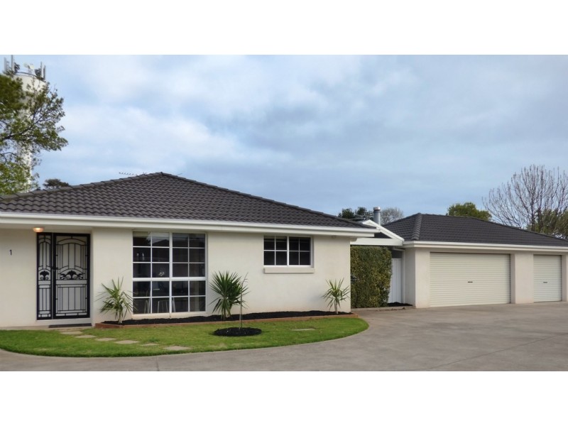 1/23-25 Finch Road, Werribee South VIC 3030