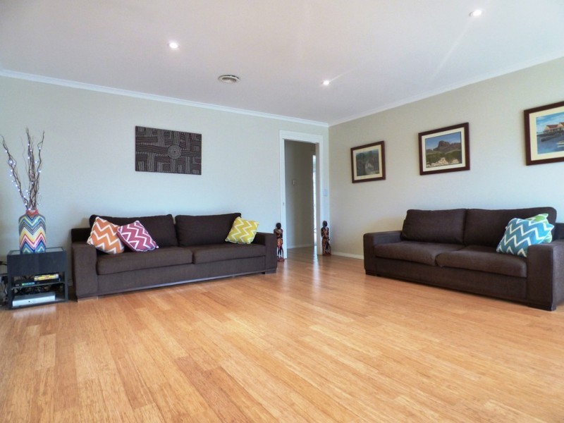 1/23-25 Finch Road, Werribee South VIC 3030