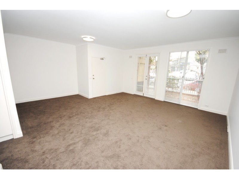 REF 23343/58 Leicester Street, Carlton VIC 3053