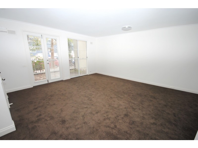 REF 23343/58 Leicester Street, Carlton VIC 3053