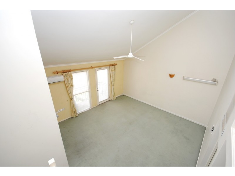 REF 23345/114 Dodds Street, Southbank VIC 3006