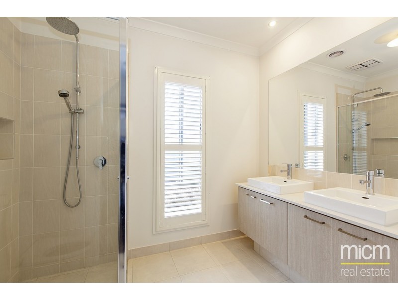 46 Martaban Crescent, Point Cook VIC 3030