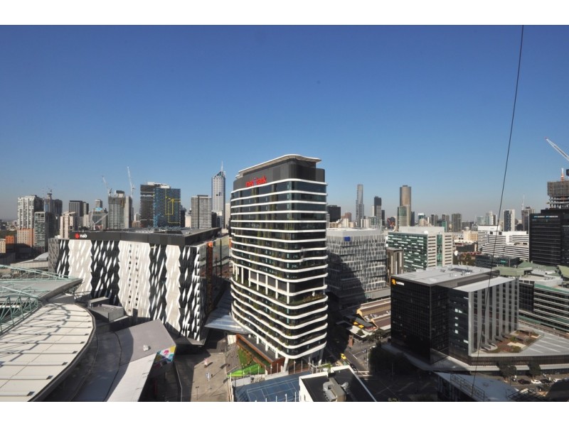2910B/100 Harbour Esplanade, Docklands VIC 3008