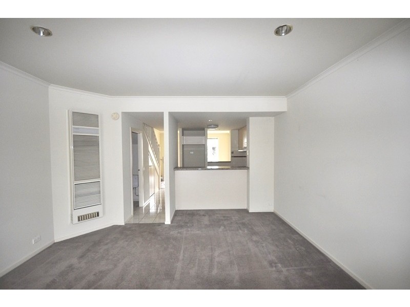19 Louise Street, Clifton Hill VIC 3068
