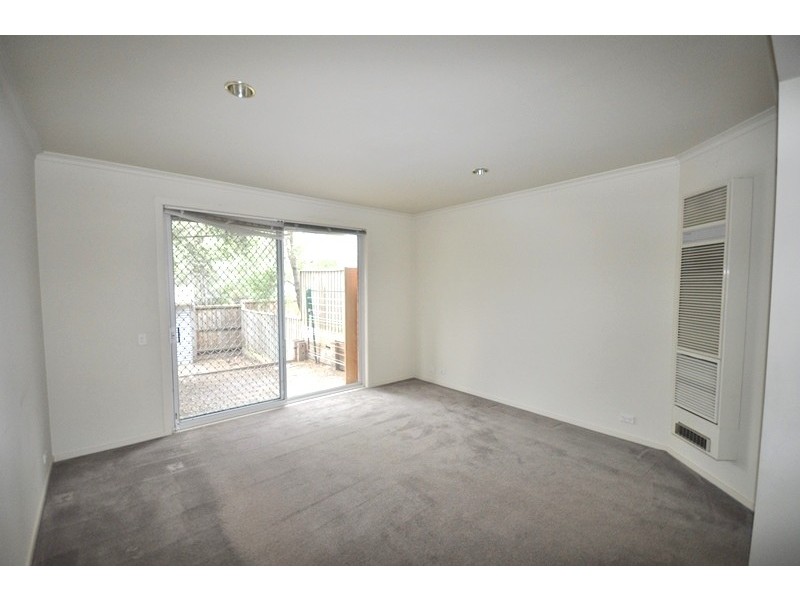 19 Louise Street, Clifton Hill VIC 3068