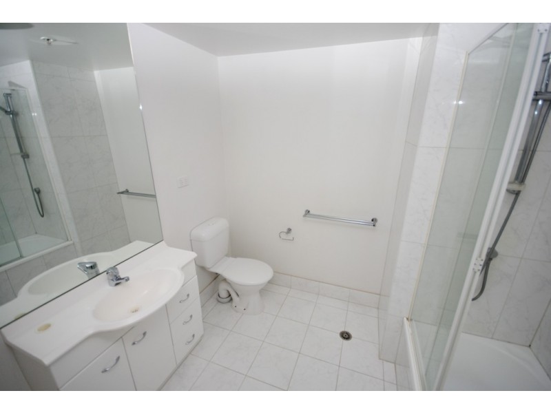 REF 23348/163 City Road, Southbank VIC 3006