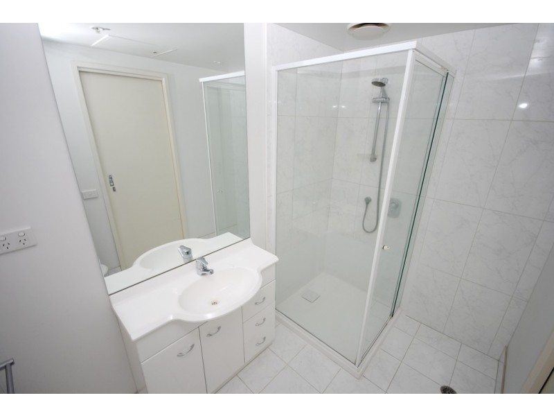 REF 23348/163 City Road, Southbank VIC 3006