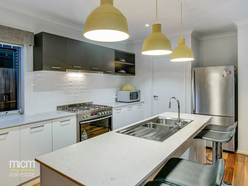 9 Nova Avenue, Truganina VIC 3029