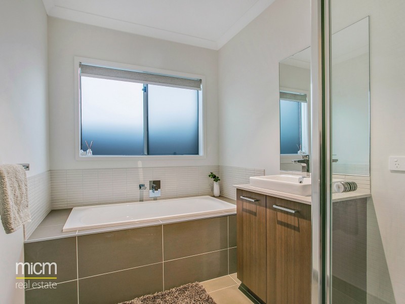 9 Nova Avenue, Truganina VIC 3029