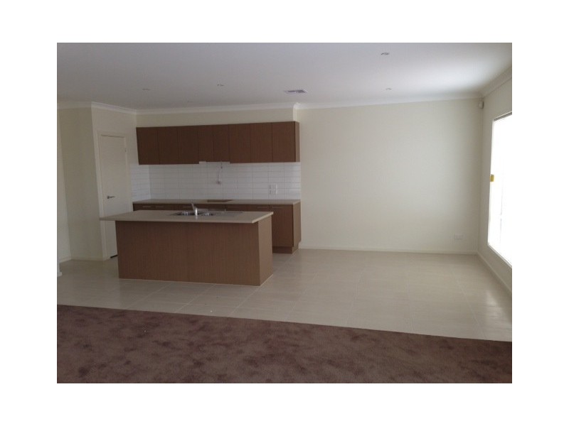 36 Maddock Street, Point Cook VIC 3030