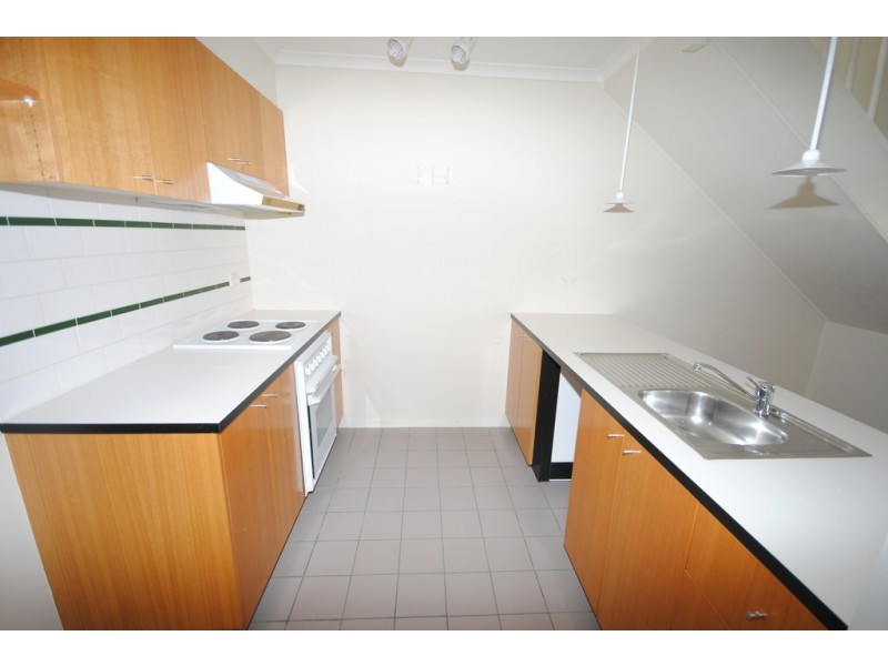 REF 23353/114 Dodds Street, Southbank VIC 3006