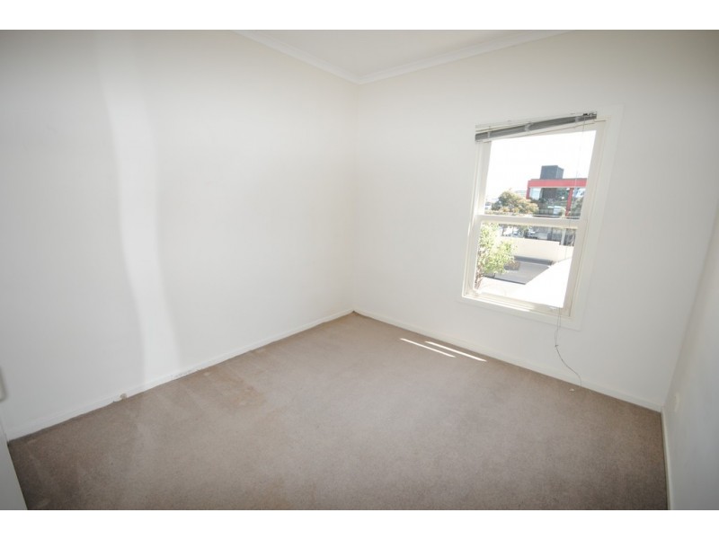 REF 23353/114 Dodds Street, Southbank VIC 3006