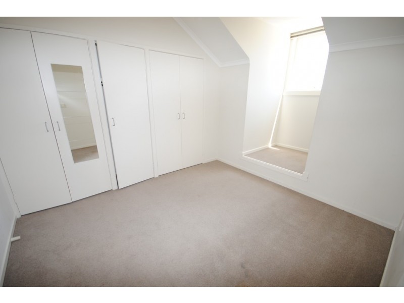 REF 23353/114 Dodds Street, Southbank VIC 3006