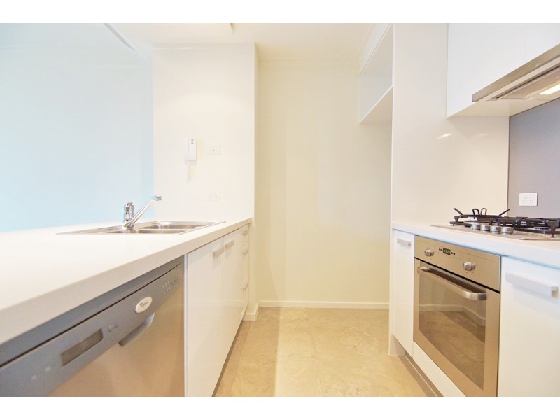 REF 23356/180 City Road, Southbank VIC 3006