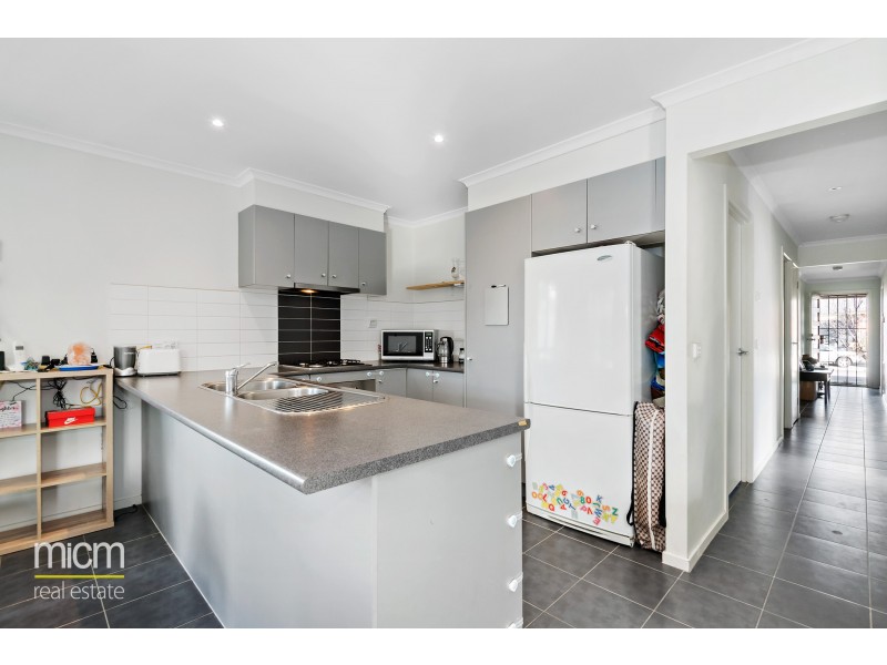 15 Foleys Road, Deer Park VIC 3023