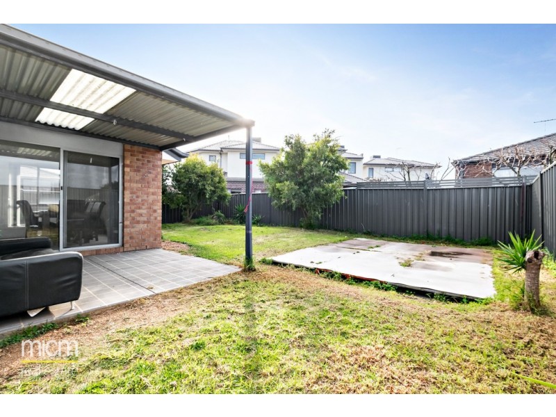15 Foleys Road, Deer Park VIC 3023