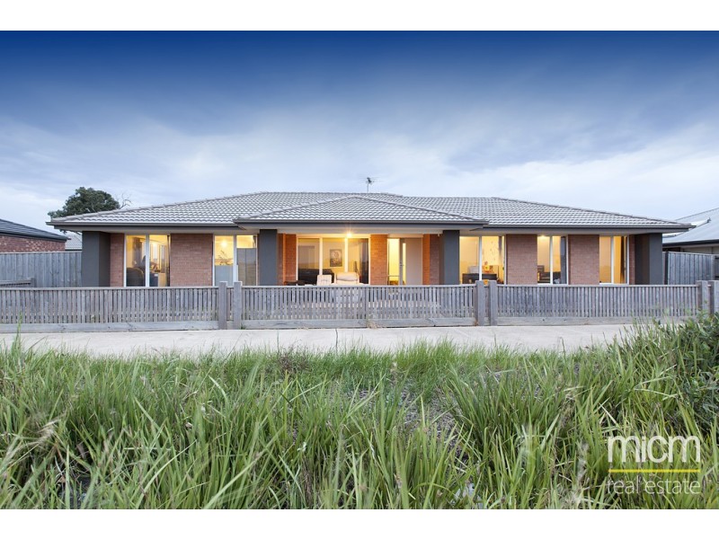 2 Megan Way, Tarneit VIC 3029