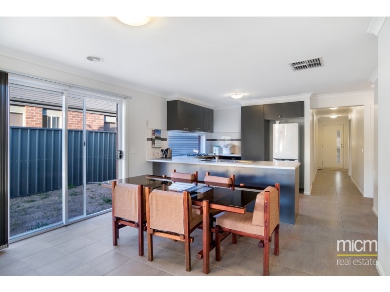 33 Hatfield Place, Deer Park VIC 3023