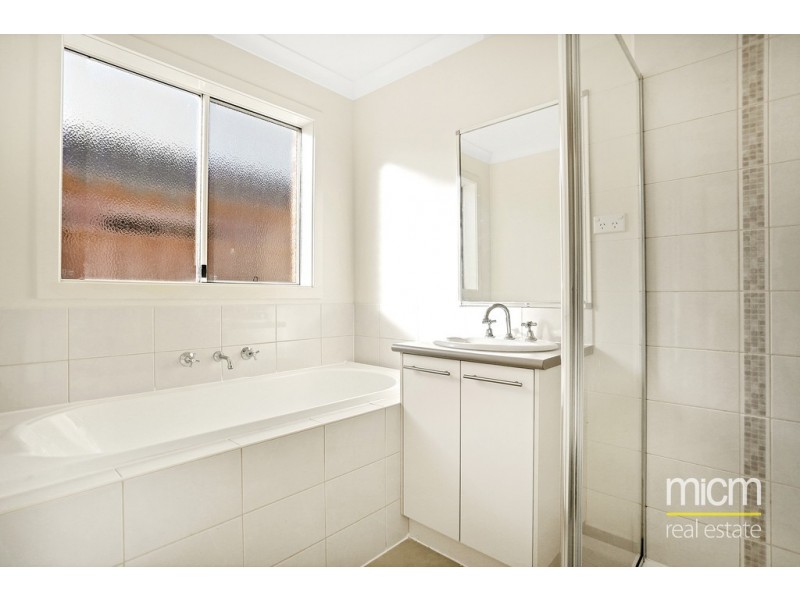 1 Ribbon Close, Point Cook VIC 3030