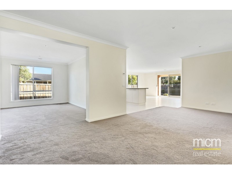 1 Ribbon Close, Point Cook VIC 3030