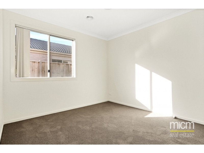 1 Ribbon Close, Point Cook VIC 3030