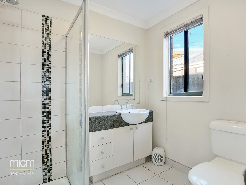 12 Ormesby Place, Deer Park VIC 3023