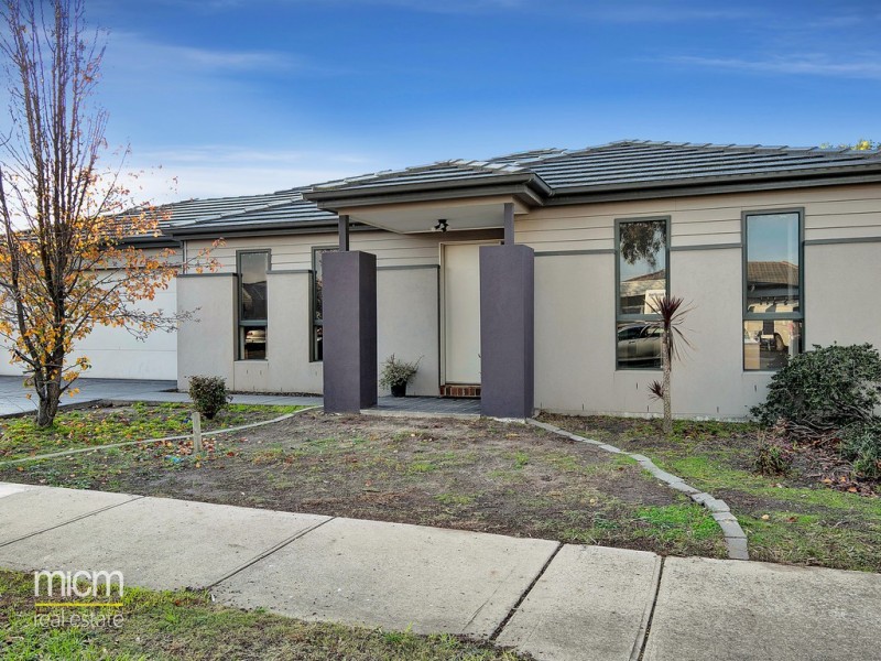 12 Ormesby Place, Deer Park VIC 3023