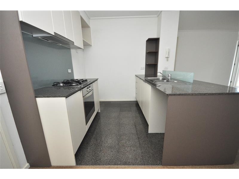 REF 23366/173 City Road, Southbank VIC 3006