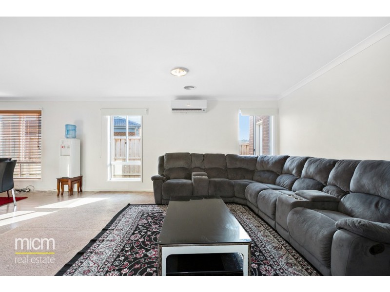 4 Trigg Way, Point Cook VIC 3030
