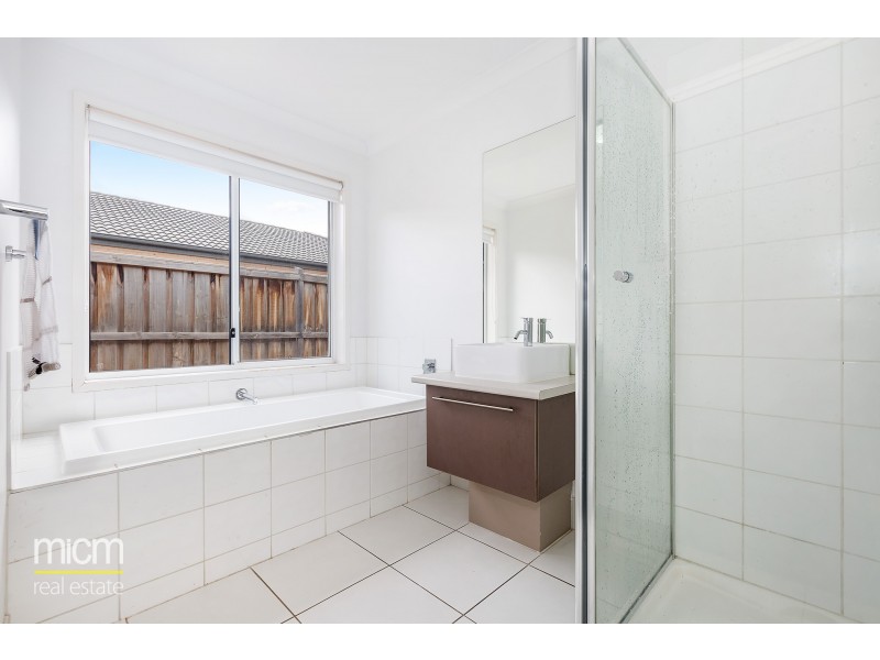 23 Rivulet Drive, Point Cook VIC 3030