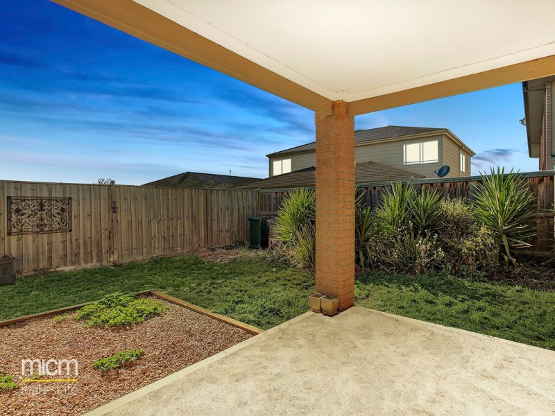 19 Fontana Avenue, Point Cook VIC 3030